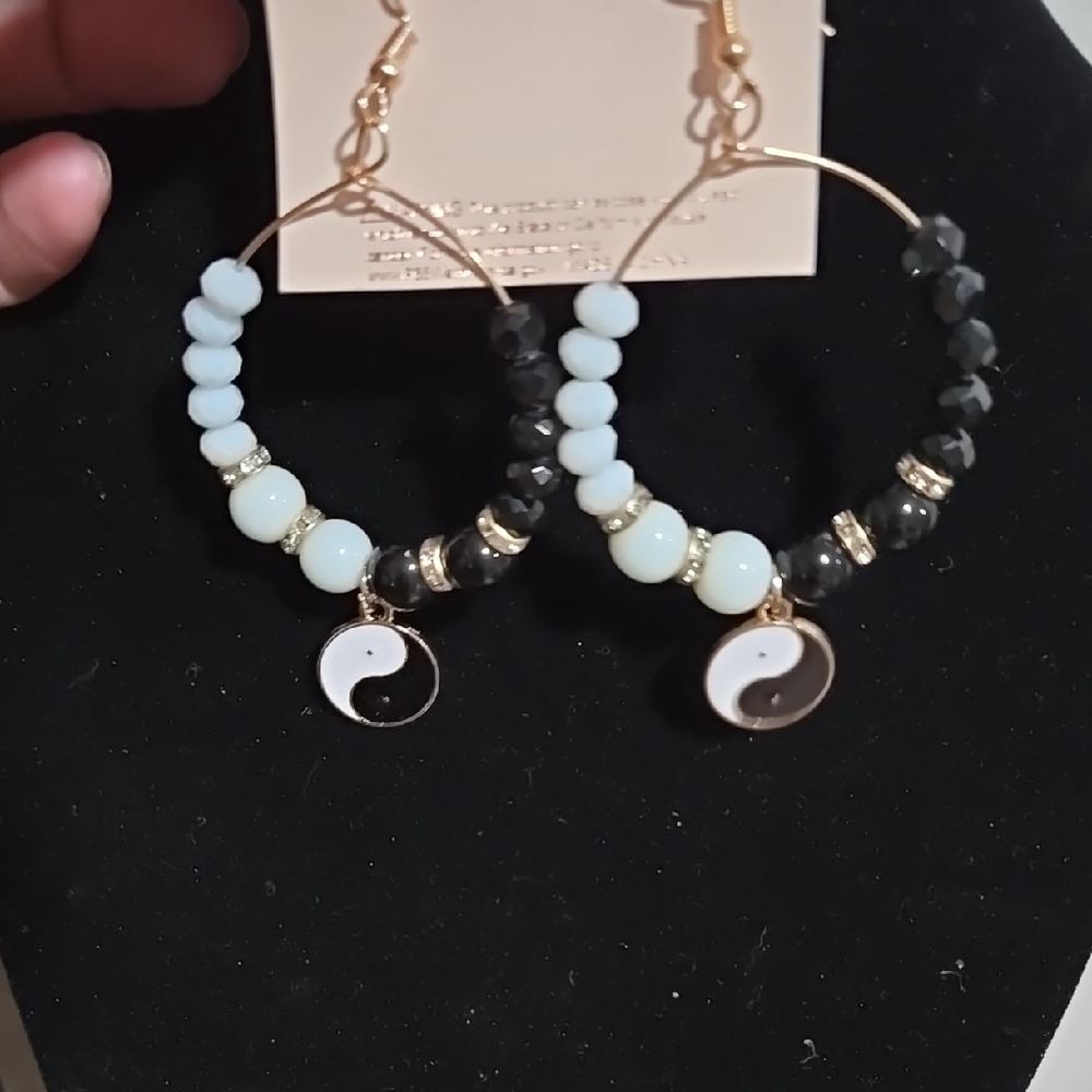 Chic Yin Yang Beaded Hoop Earrings